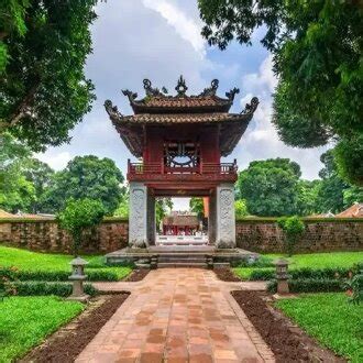 Temple of Literature, A Monumental Ink and Wash Painting Celebrates Ancient Vietnamese Scholarship!