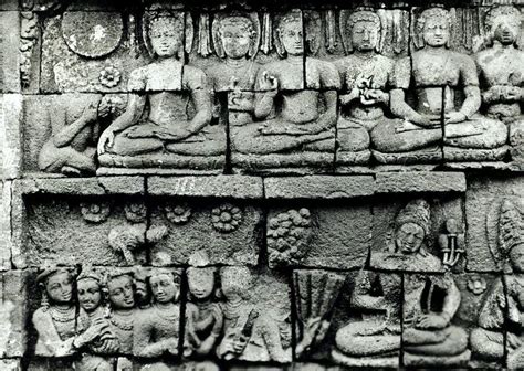 Borobudur Relief! A Symphony of Stone Narrating Ancient Buddhist Tales